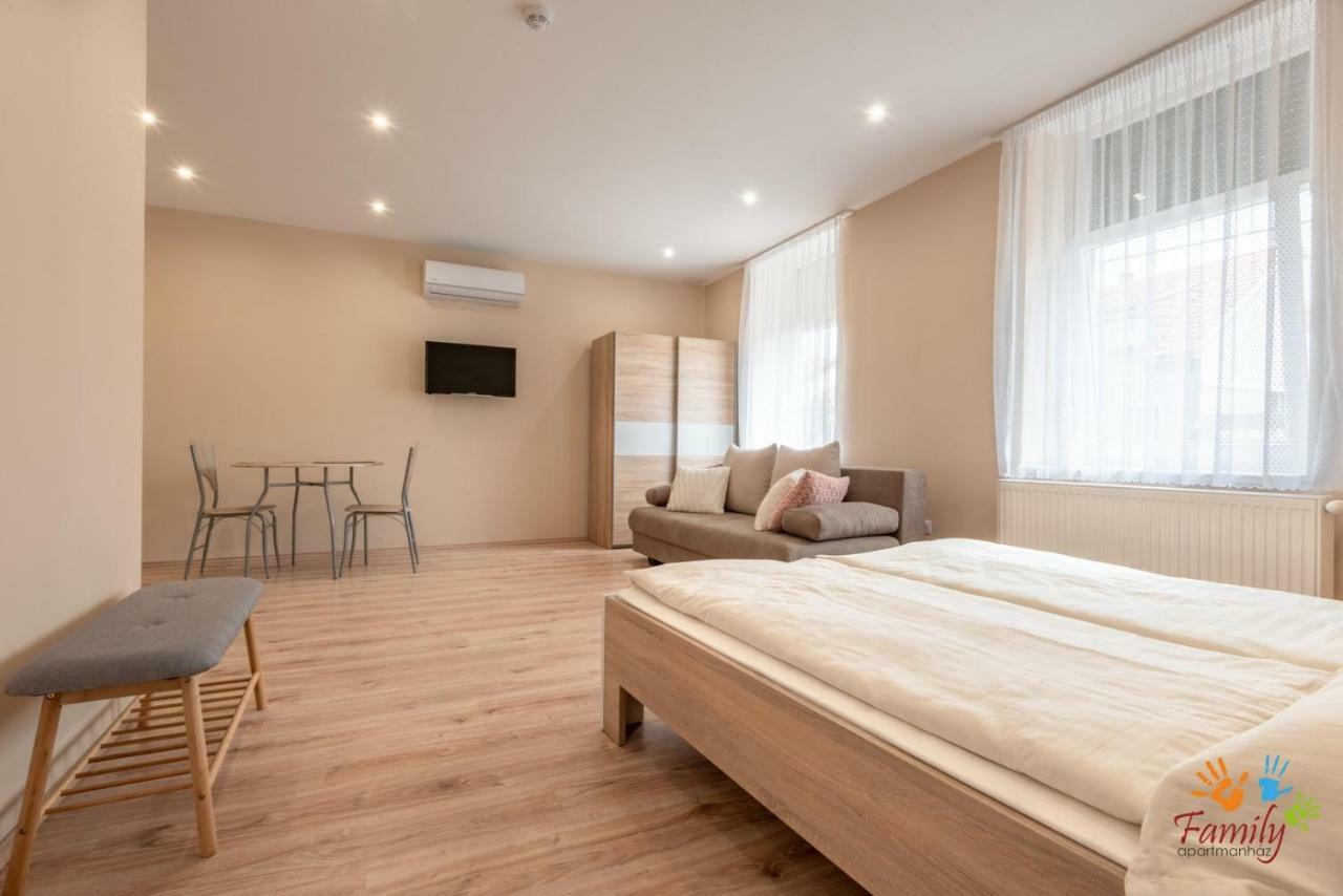 Ferienwohnung Family Apartmanhaz Nagykanizsa Exterior foto